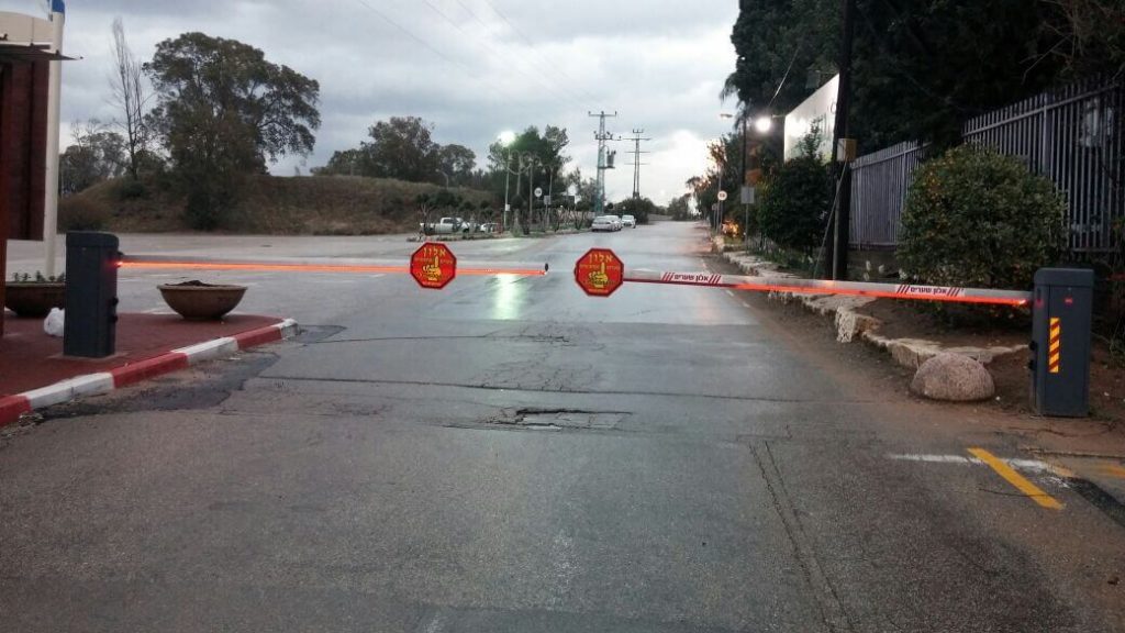 מחסום זרוע לדים